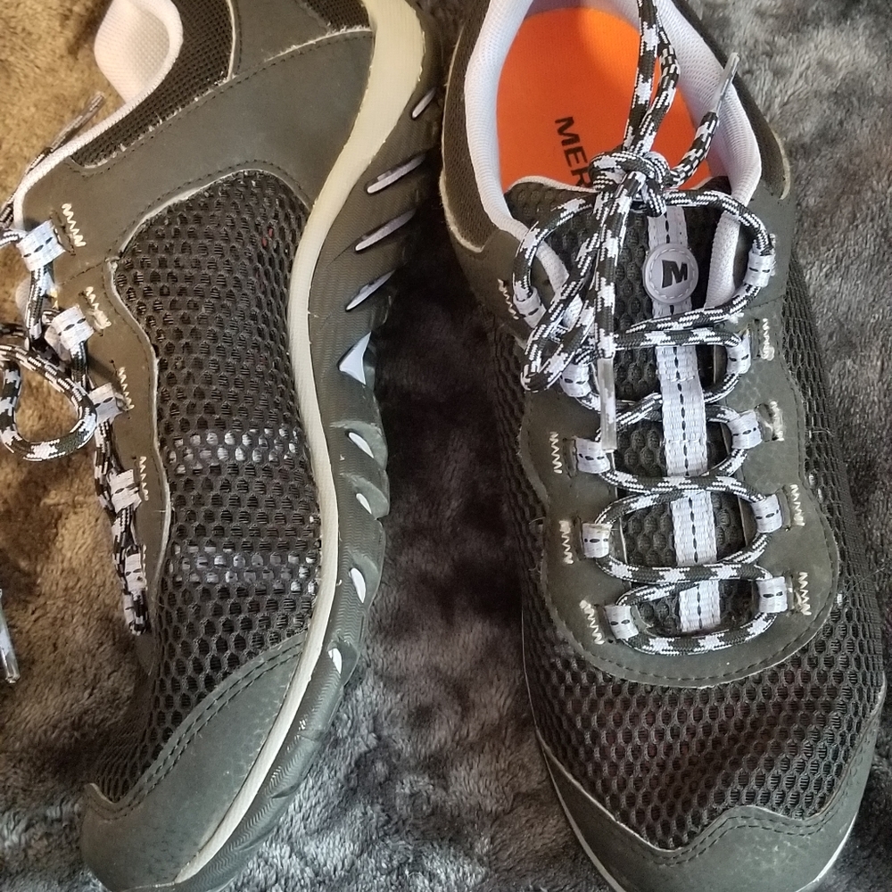 Merrell shoes - Picture 2 of 5